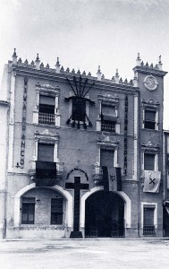            Fachada del Ayuntamiento hasta 1945