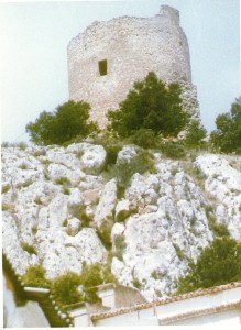 Torre Grossa levantada por los vecinos de Castalla para evitar ataques.