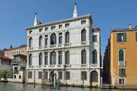 Palacio Giustinian-Lolin