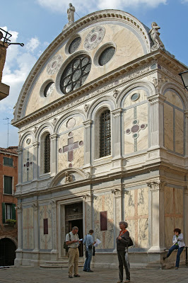 santa_maria_dei_miracoli_facciata